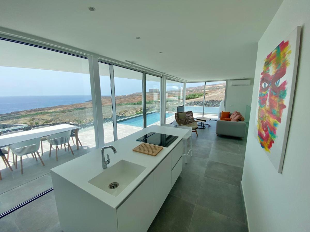 אדחה Rocavista - Villa With Heated Rooftop Pool And Amazing Ocean View מראה חיצוני תמונה