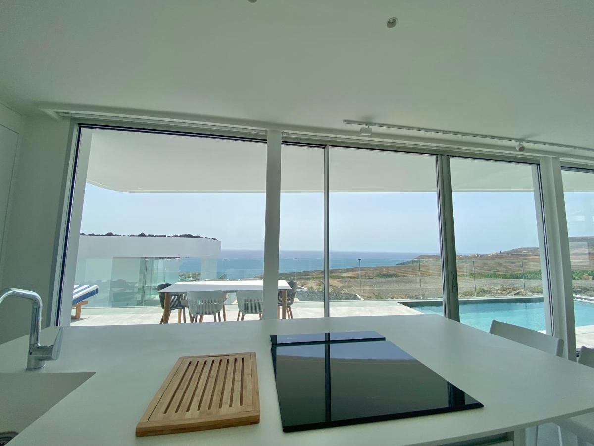 אדחה Rocavista - Villa With Heated Rooftop Pool And Amazing Ocean View מראה חיצוני תמונה