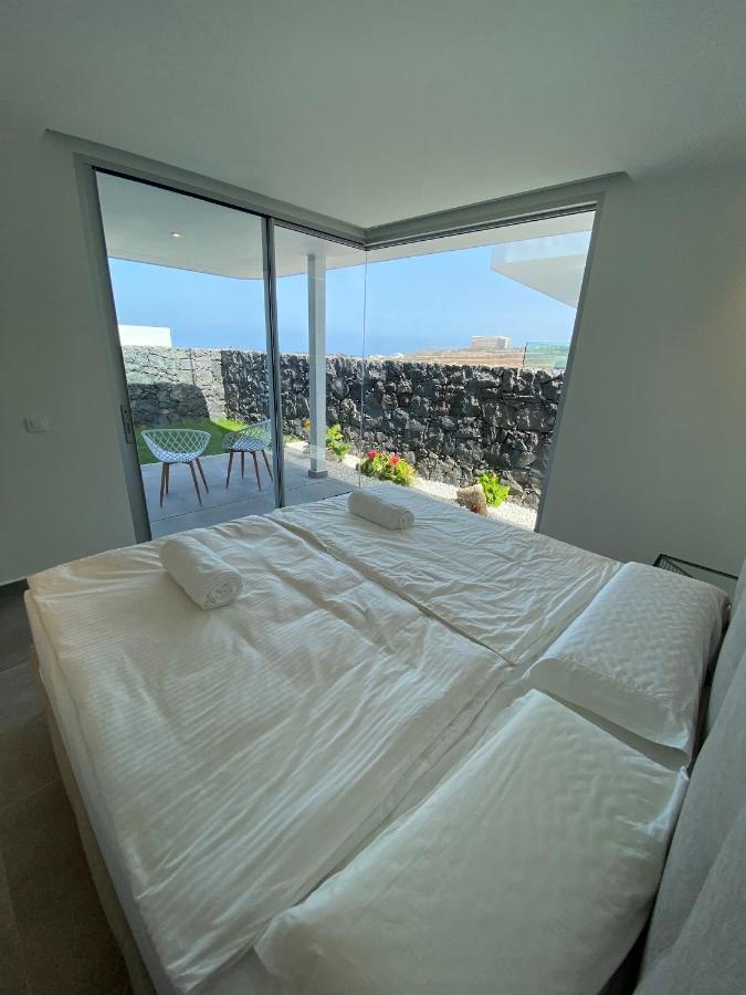 אדחה Rocavista - Villa With Heated Rooftop Pool And Amazing Ocean View מראה חיצוני תמונה